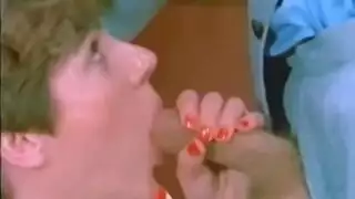 إباحية كلاسيكية: استكشاف كل ثقب بالأحزمة الجلدية