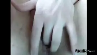 آشلي بيل وصديقتها الشقراء تُحشيان بقضيب مزيف ضخم