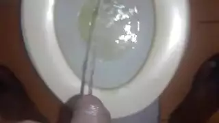 وحش القضيب الضخم يضرب في لقاء مكتبي قذر