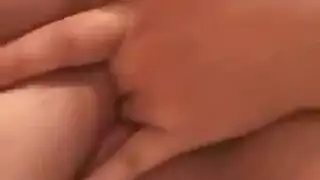 لحس ومص مقرب للحلمات على أثداء هيثر الكبيرة