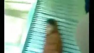 عرض كاميرا مباشر: عربية ساخنة تأخذ زب