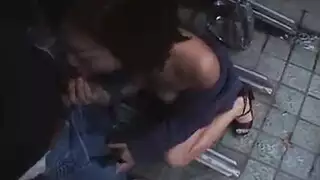 فتيات رجعيات في أشرطة جنسية قديمة صريحة