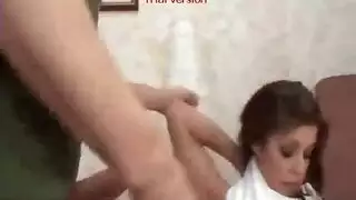 مص محجبة شهواني: فمها يدفعني للجنون، أغرق شفتيها