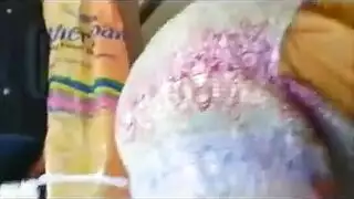 فتاة بريئة يتم تدمير مؤخرتها الضيقة