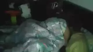 جماع من منظور الرجل: سيطرة على فرج زوجتي في سرير متعرق
