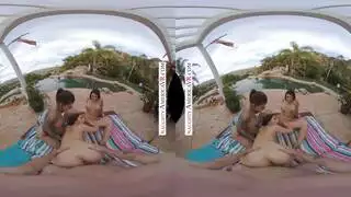 سكس واقع افتراضي بنات هيجانة علي حمام السباحة