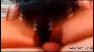 جلسة استمناء مكثفة لفتاة ذات ثدي كبير