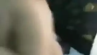 فتاة مصرية ساخنة تلحس الكس وتبلع الزب بعمق – فيديو للكبار مصري