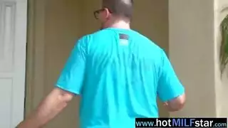 إباحية ريفية: وسيم مصري يسيطر على الموقف