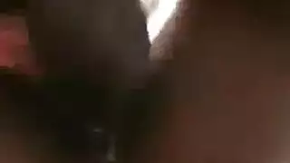 اختراق مزدوج لحامل مع أثداء كبيرة وقذف داخلي