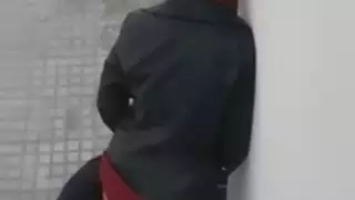 ينيك حبيبته المحجبه في الشارع