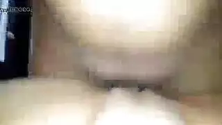 قحبة جزائرية تُشبع تمامًا بعمل xxx قاسي