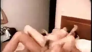 فيديو صريح لعاهرة مراهقة على تويتر