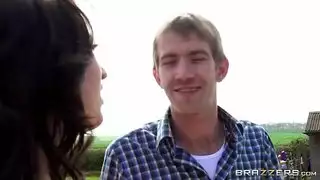 سكس نسوان هايجه العاهرة البريطانية تحتاج إلى النيك الجيد