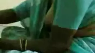 أقارب محرمون: أرشيف جماع جماعي صريح