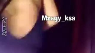 هز مؤخرة مثالية لفتاة عراقية في فيديو رقص شهواني