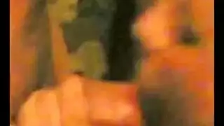 يركب عليها و يقذف