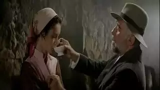 غرفة العرش الإباحية: الملكة فدوي تخدمها جانسي جنسياً