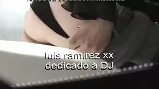 شقراء تتعرض لتمديد شرجها الضيق