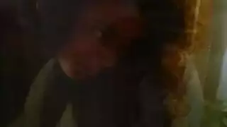 فتاة تويتر الشهيرة في علاقة جنسية جماعية قاسية