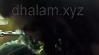 رقصة هذه الفتاة المصرية العارية مجرد إحماء لعمل فمها