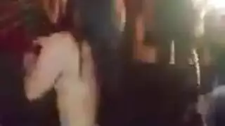 بورن عربي: الرقصة العارية تتحول إلى علاقة شرجية جماعية