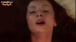 ثلاثي سحاقي لملكة مصر: جلسة لعق كس جماعي