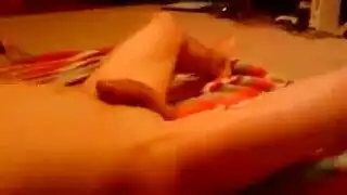 عاهرة ترتدي نظارات وتمتلك أثداء عملاقة تُضرب في كل فتحة