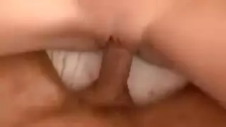 رغبات خفية: سحاقية ترتدي الثوب تمارس الجنس بعنف