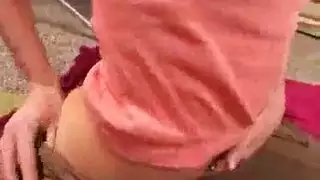 بدينة ذات شعر كثيف تتعرض لنيك مزدوج عنيف