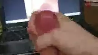 عاهرة عديمة المال تأخذ قضيب عضلات عميق