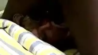 سحاق شقراوات: جنس صارخ في المنزل أثناء الغداء