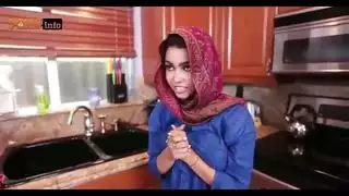 رجل عربي يتمدد مؤخرته في مقطع إباحي ساخن