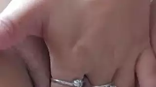 الترجمة: كسي المفتوح عن قرب، ياسمين عارية