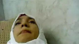 ضرب عميق يشعل رغباتها الجامحة