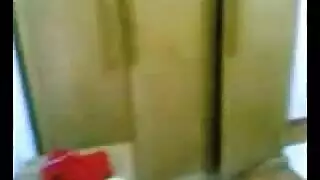 بنتين غصب عنهم