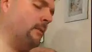 المراهقون يغوصون في حفلة جنسية قاسية