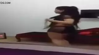 كبيره في الخمسين مع مراهق وناكها نيك