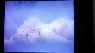 فيلم من المدرسة القديمة يتميز بالجنس الفردي الصريح