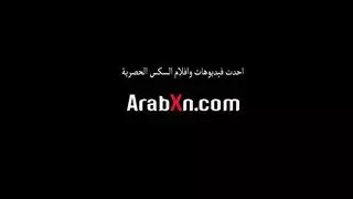 الفتاة المحبوبة كبيرة الصدر تأخذ قضيباً خشناً في مقطع إباحي جديد