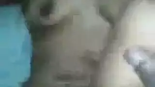 بداية ريلي الشرجية: جار أسود ضخم يضرب مؤخرتها المتسعة