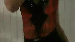 عاهرة المكتب: مراجعة أداء راكيل ديفاين المركزة على كسها