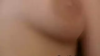 حركة لعبة مزدوجة: فرج ممتلئ يأخذ هزاز ودسار