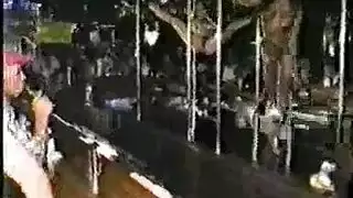 تمرين قضيب اصطناعي غير قابل للثني: امرأتان ناضجتان في جنس صريح