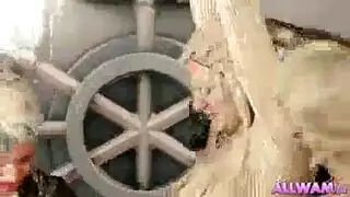 ثنائي مثلية ساخن: شقراء وسمراء تستخدمان القضبان الاصطناعية والهزازات