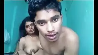 علاقة ريفية: نيك عمتي المثيرة أثناء غياب زوجها