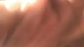 الشقراء المثيرة تُنكح بوضعية الكلب حتى تصرخ من المتعة