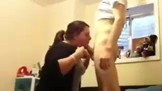 مص قاسي: نيك ذلك الحلق من أجل الراحة