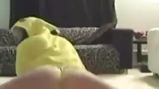 بورن هواة xxx: أم عربية ممتلئة تظهر ثدييها العصيريين