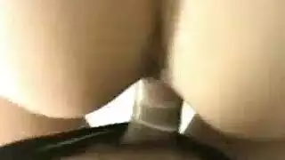 نسرين طافش تأخذ إثنين في مهبلها وشرجها